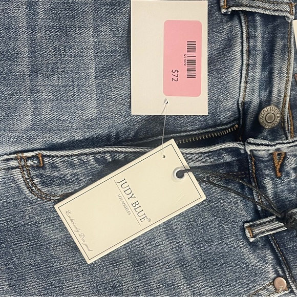 Judy Blue women’s jeans high waist Retro wide-leg distressed hem. NWT.size 3/26 - Picture 4 of 16